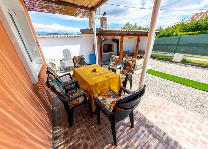 Villa Orange House